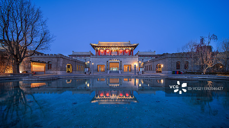 北京市密云区古北水镇城门倒影图片素材