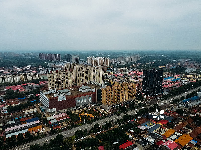 献县 献王大道 信誉楼百货 滨河带状公园 金悦府 航拍 平安大街图片素材