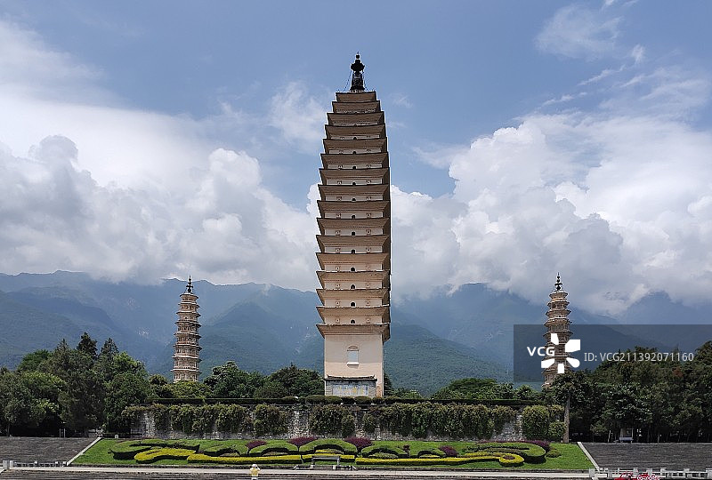 大理崇圣寺三塔图片素材
