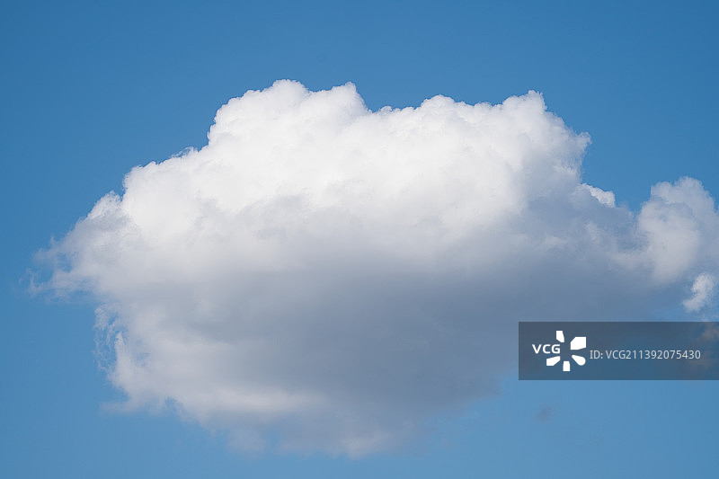 罗马尼亚Fughiu天空云朵的低角度景观图片素材