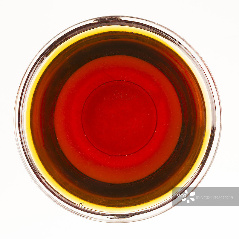 白色背景下的空碗俯视图图片素材