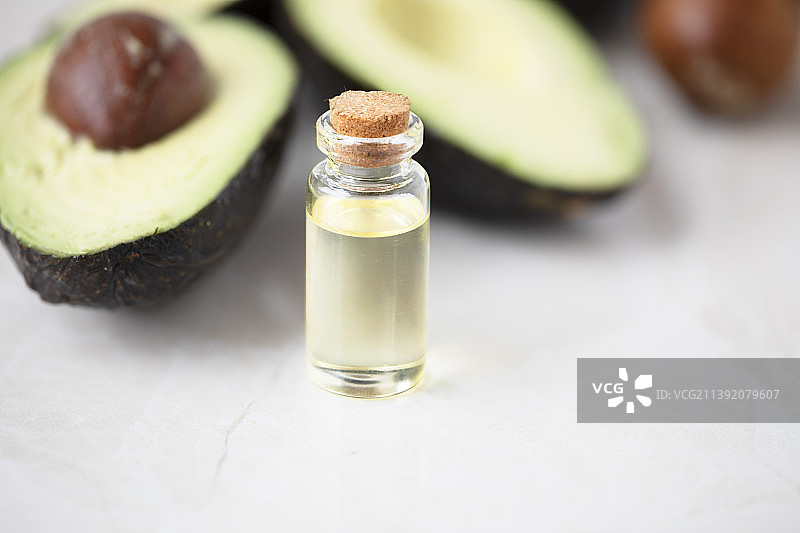 桌子上的水疗设备高角度视角图片素材