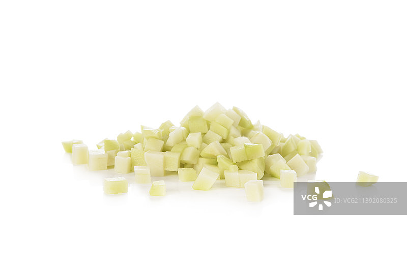 白色背景下切碎的糖特写图片素材