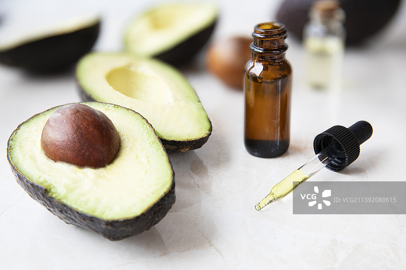 餐桌上食物的高角度视角图片素材