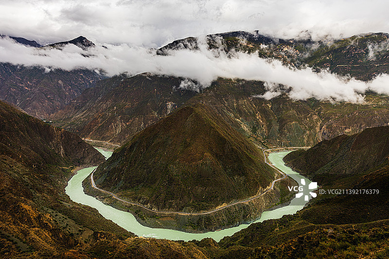 四川德荣县子庚乡金沙江大拐弯图片素材
