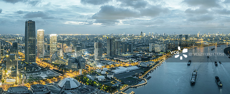 航拍视角  上海徐汇 西岸滨江地块风光图片素材