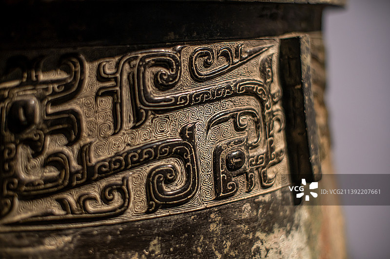 陕西历史博物馆馆藏饕餮纹铜鼎局部特写图片素材