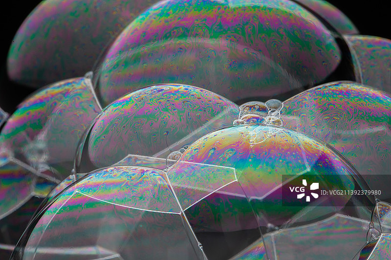 五颜六色的肥皂泡沫图片素材