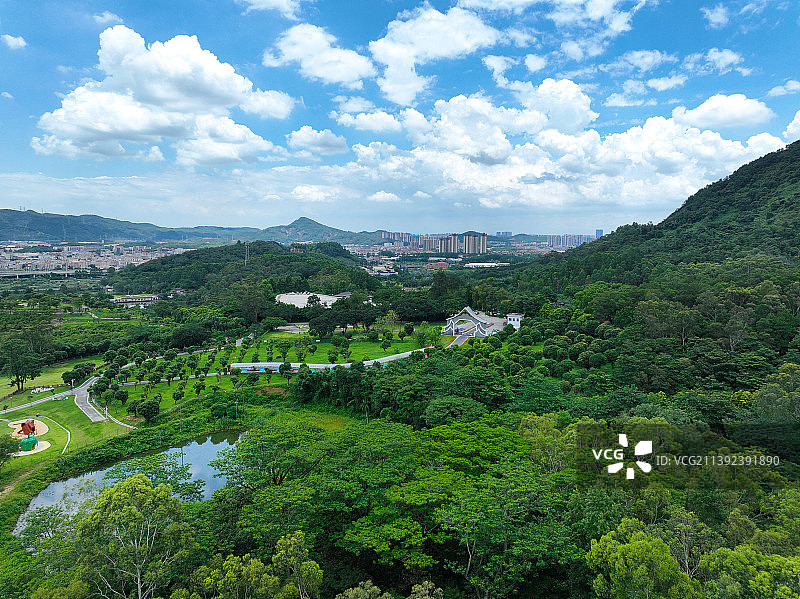 广东省江门市蓬江区圭峰山国家森林公园叱石风景区观音寺航拍图片素材