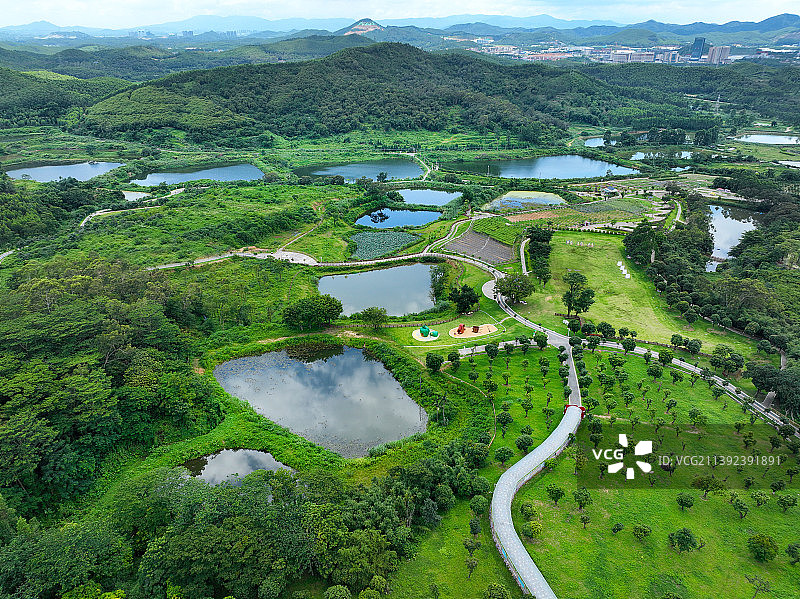 广东省江门市蓬江区圭峰山国家森林公园叱石风景区观音寺航拍图片素材