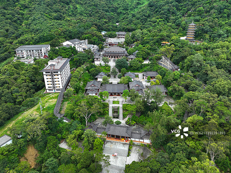 广东省江门市蓬江区圭峰山国家森林公园叱石风景区观音寺航拍图片素材