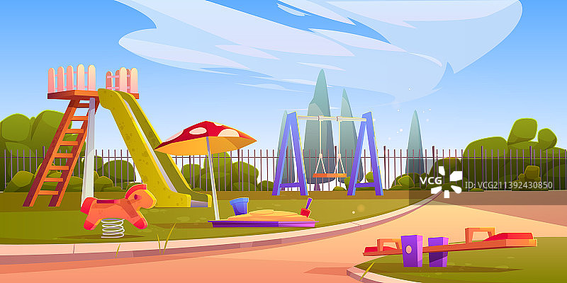 阳光明媚天气下的儿童游乐场图片素材