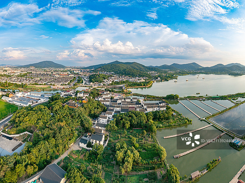 苏州市吴中区太湖边城镇光福古镇风光图片素材