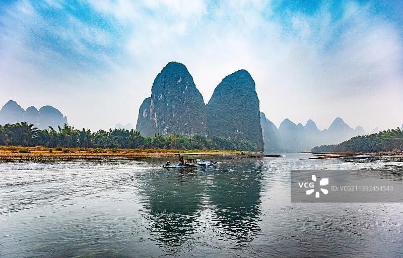 漓江兴坪古镇山水风光图片素材