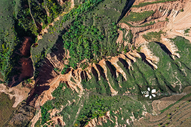 航拍黄土高坡水土流失图片素材
