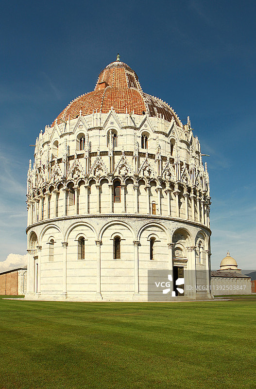 意大利托斯卡纳比萨大教堂洗礼堂图片素材