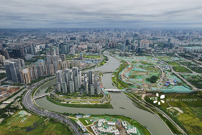 航拍成都金融岛及高新区城市建设风景图片素材