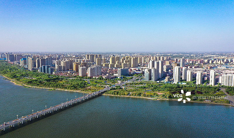 航拍山东省临沂市河东区城市风景图片素材