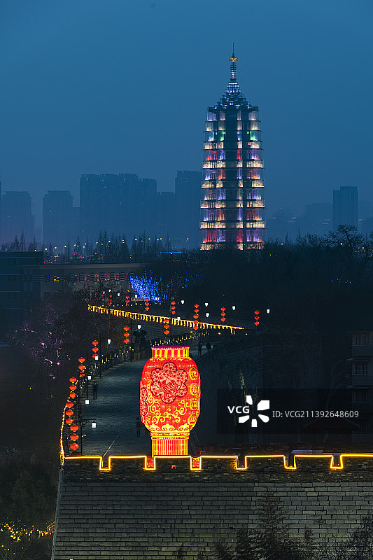 城墙上的灯会，江苏南京秦淮区中华门城墙元宵灯会图片素材