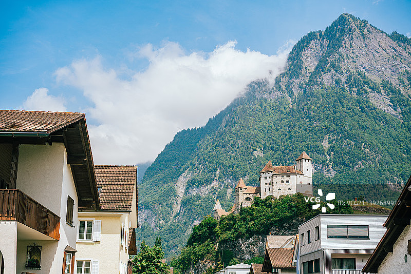 欧洲袖珍小国列支敦士登，古腾堡城堡地标建筑风光，欧洲袖珍小国图片素材
