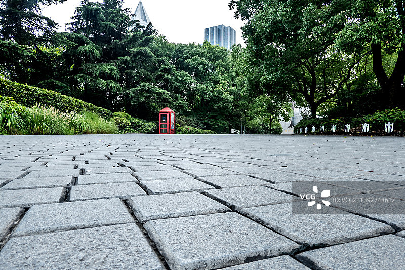 上海人民广场公寓地面铺装图片素材