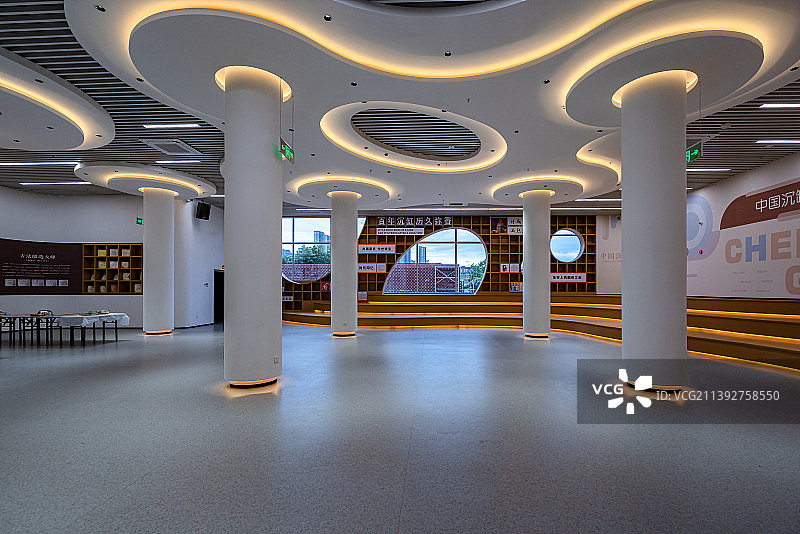 现代城市建筑大厅内部结构图片素材