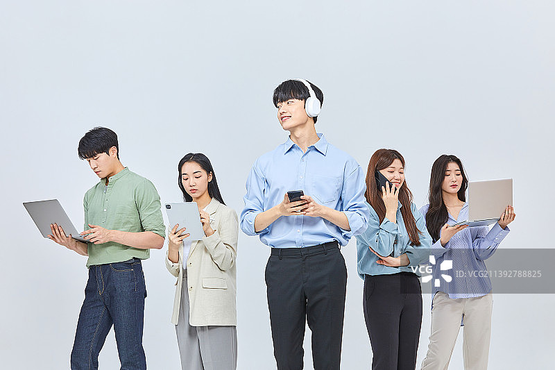 MZ世代数字智能设备个性化青年文化数字营销图片素材