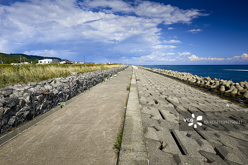 日本北海道札幌，面向太平洋的海岸线图片素材