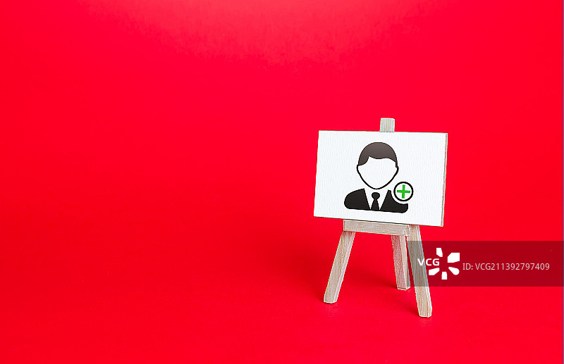 带有招聘新员工标志的画架图片素材