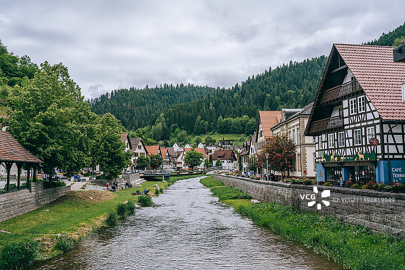 德国建筑桁架屋，黑森林小镇希尔塔赫图片素材