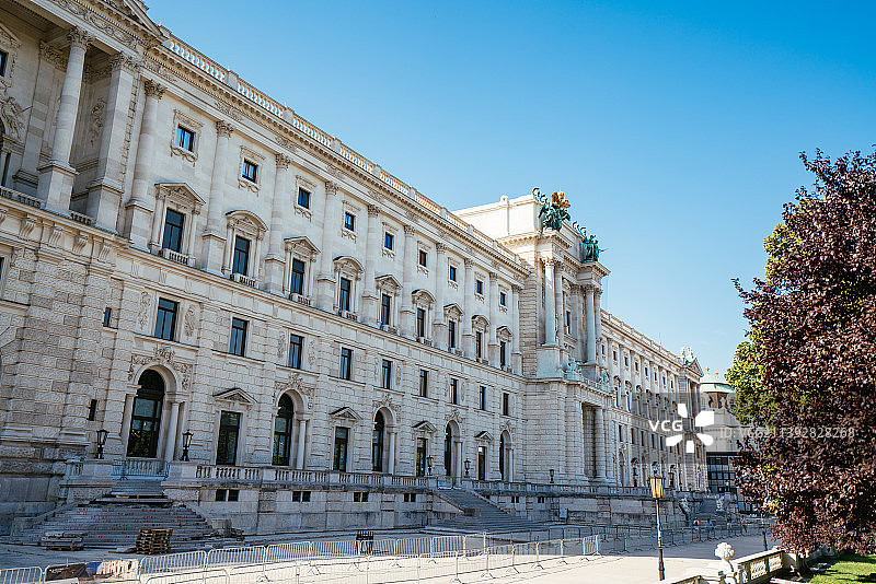 奥地利维也纳，英雄广场与霍夫堡宫图片素材