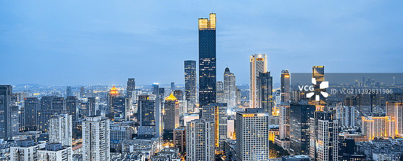 中国江苏南京城市高楼天际线夜景图片素材