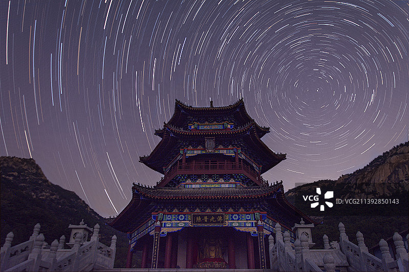 星空下的新甫山古佛塔图片素材