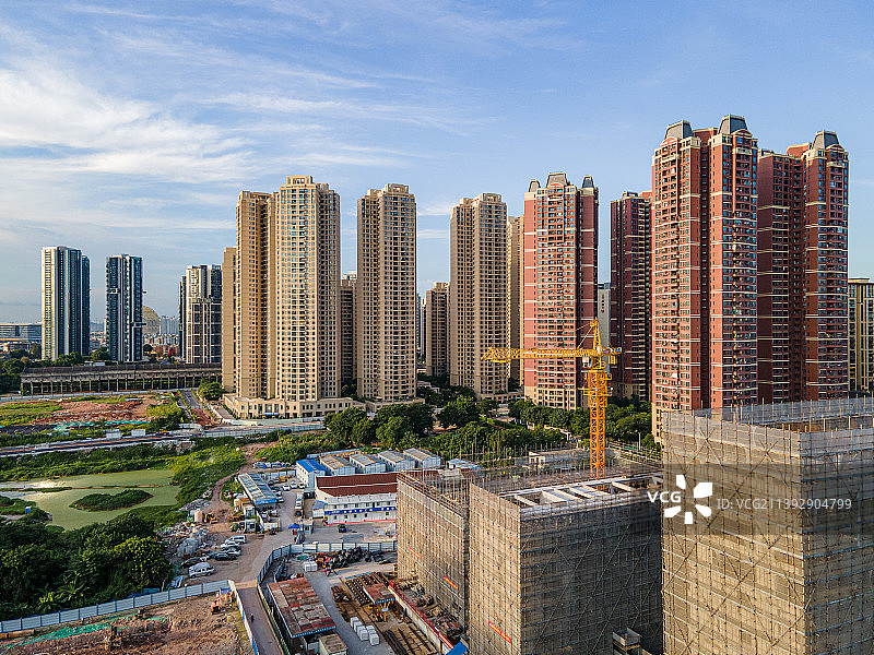 建设中的城市商品房商业住宅楼盘图片素材