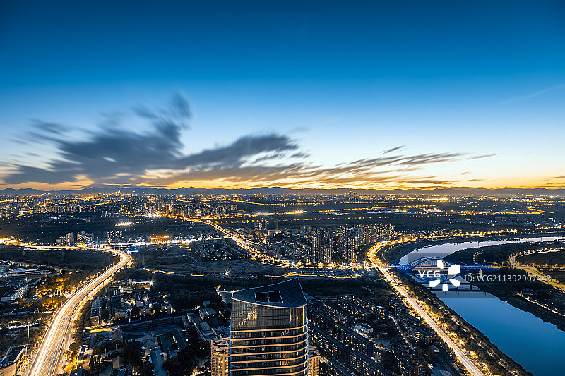 北京通州国贸城市天际线日落夜景图片素材