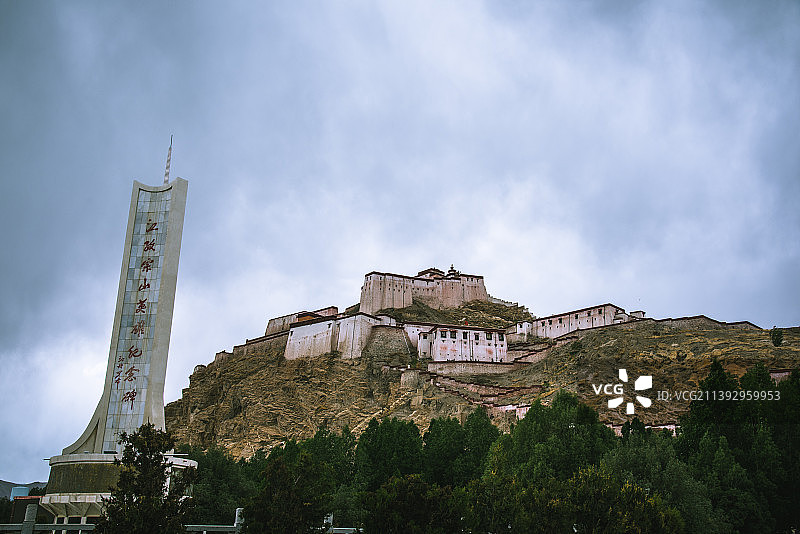 中国西藏，抗英江孜古堡，红河谷拍摄地图片素材