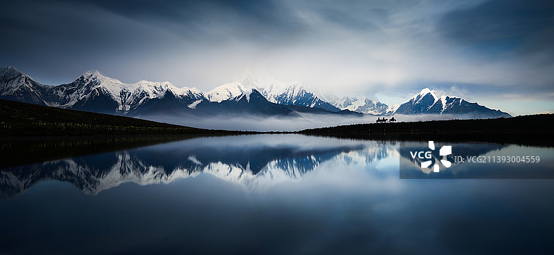 冷嘎措图片素材