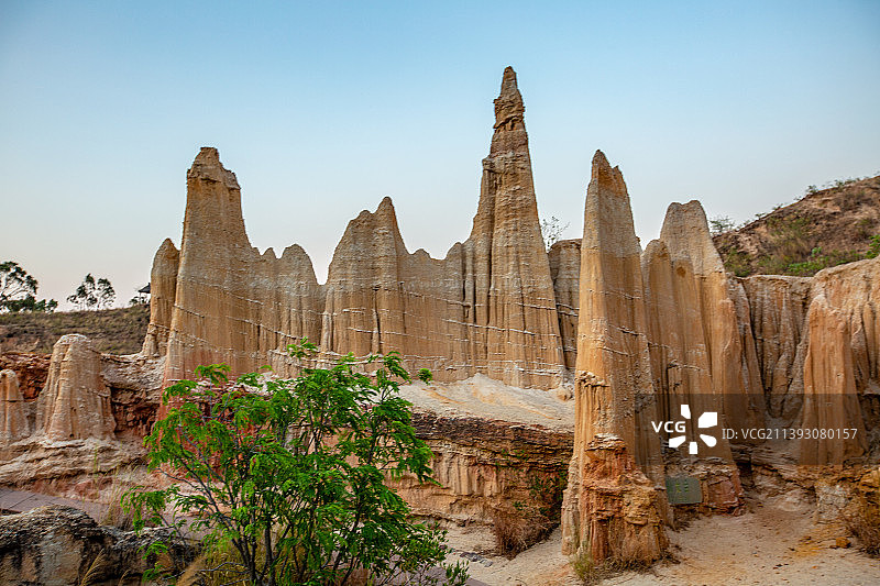 《云南元谋土林》图片素材