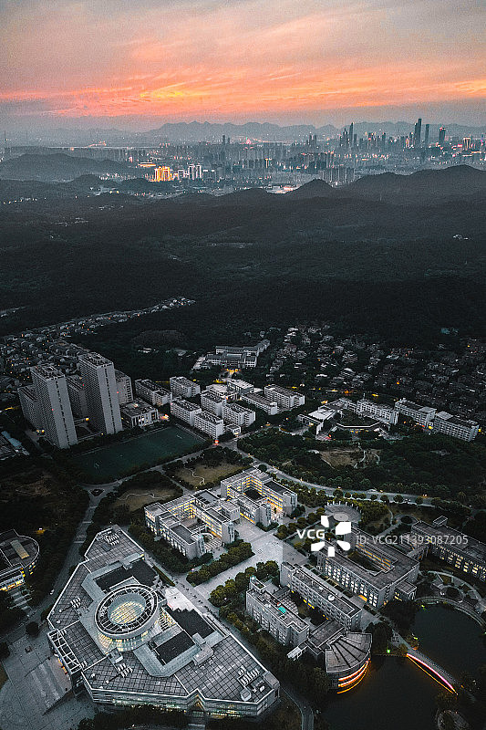 日落时河海大学鸟瞰图图片素材