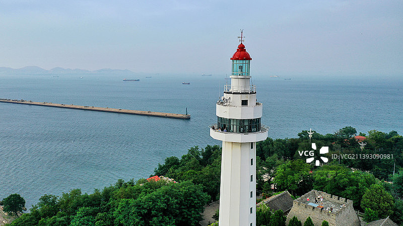 山东省烟台市4A级旅游景区，烟台山，烟台市区标志性景点图片素材