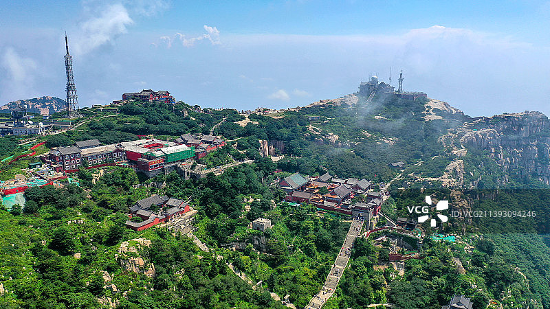 “五岳之首”、“天下第一山”之称，山东泰安泰山，世界文化与自然双重遗产图片素材