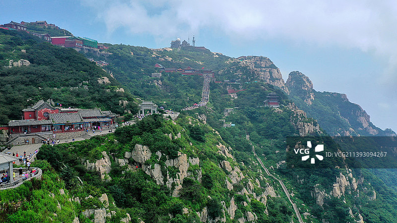 “五岳之首”、“天下第一山”之称，山东泰安泰山，世界文化与自然双重遗产图片素材