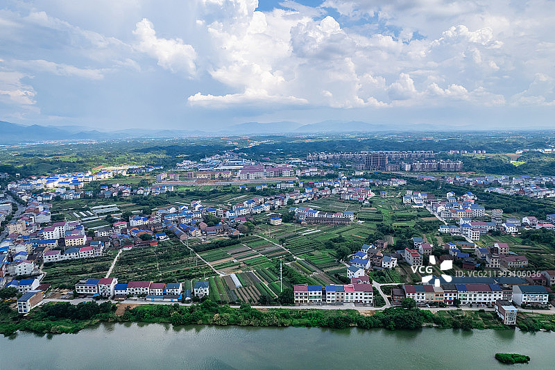 中国湖南株洲市攸县城周边自建房图片素材