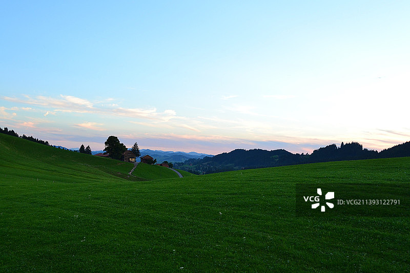 圣加仑日落时分田野风光，瑞士图片素材