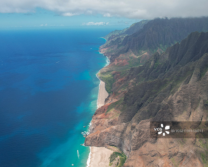 美国夏威夷考艾岛海景的高角度视图图片素材