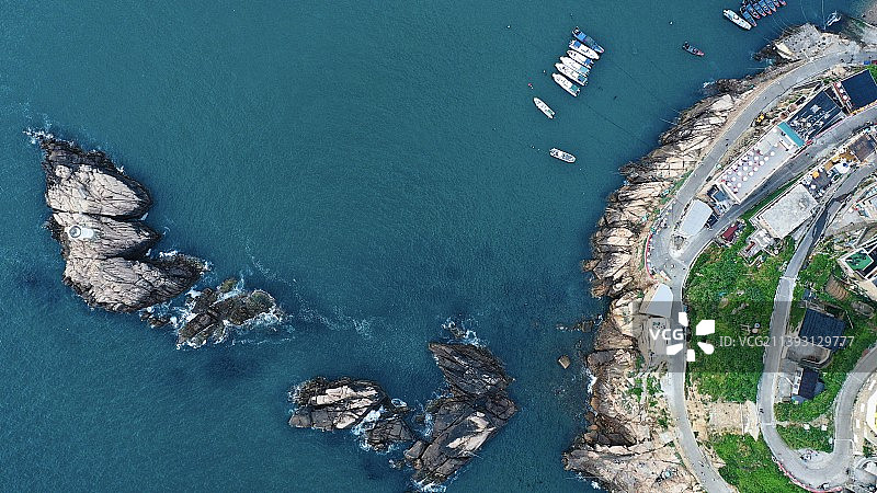 海岛与礁石图片素材