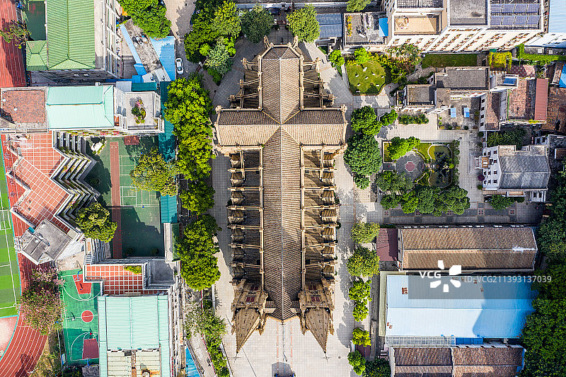 航拍广东广州石室圣心大教堂 哥特式建筑外景图片素材