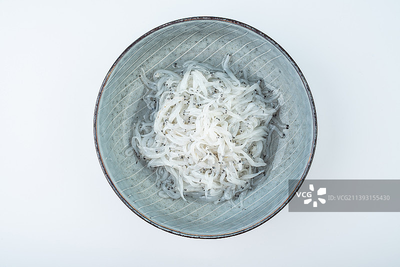 一碟小银鱼图片素材