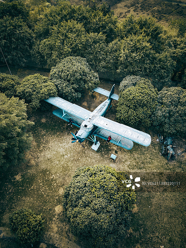 航拍广州黄埔主题乐园飞机图片素材