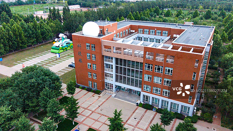 首都师范大学良乡校区科技楼图片素材